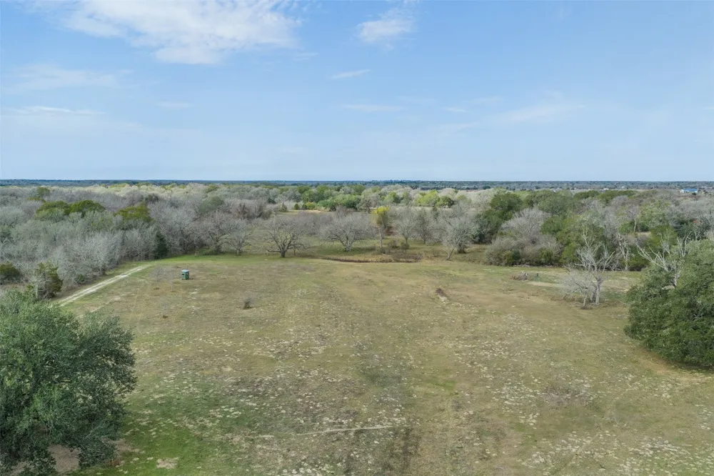 1820 South Old Smithville Road Flatonia, TX 78941