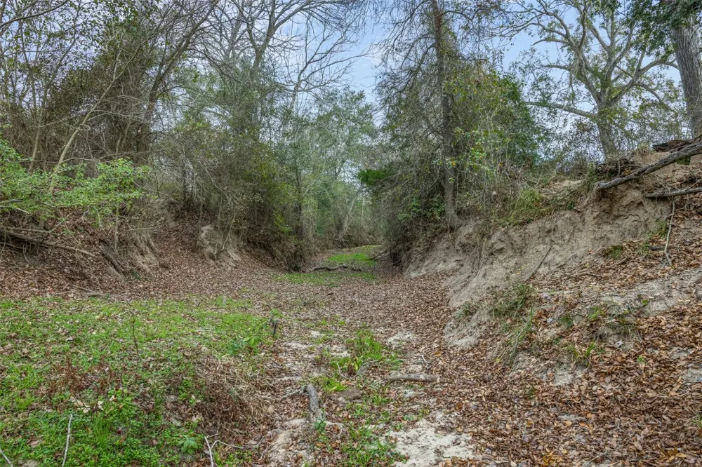 1820 South Old Smithville Road Flatonia, TX 78941