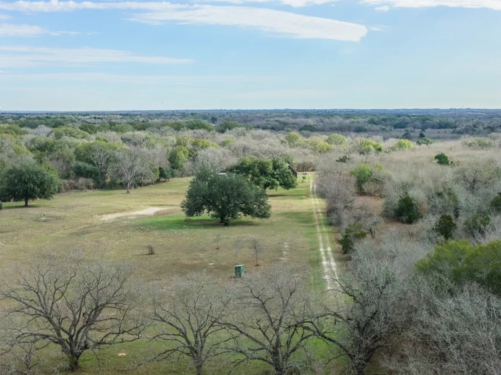 1820 South Old Smithville Road Flatonia, TX 78941