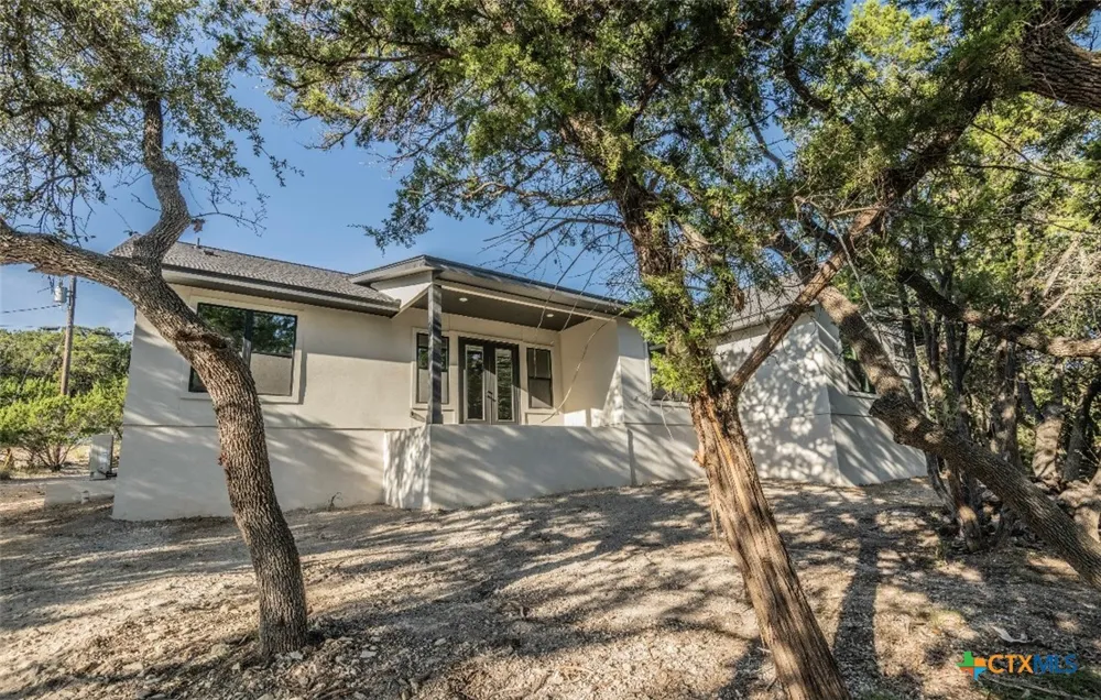 1229 Stallion Springs Drive Fischer, TX 78623