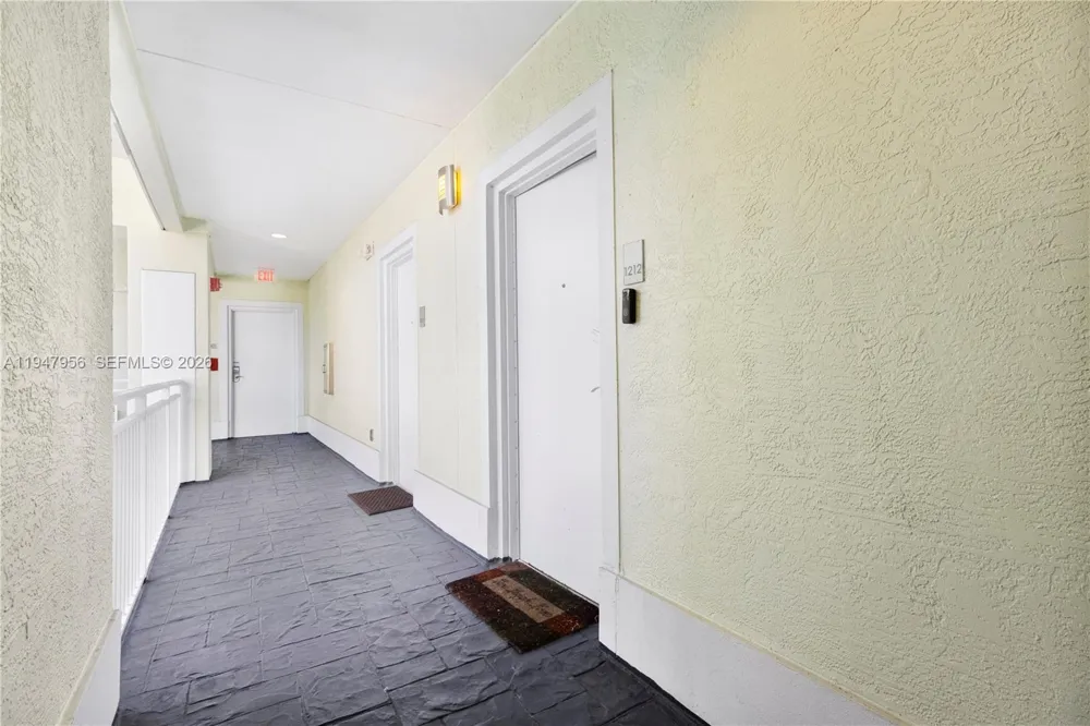 5300 NW 87Th Ave #1212 Doral, FL 33178