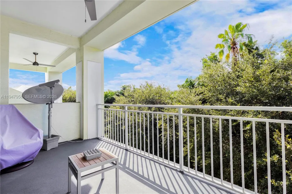 5300 NW 87Th Ave #1212 Doral, FL 33178