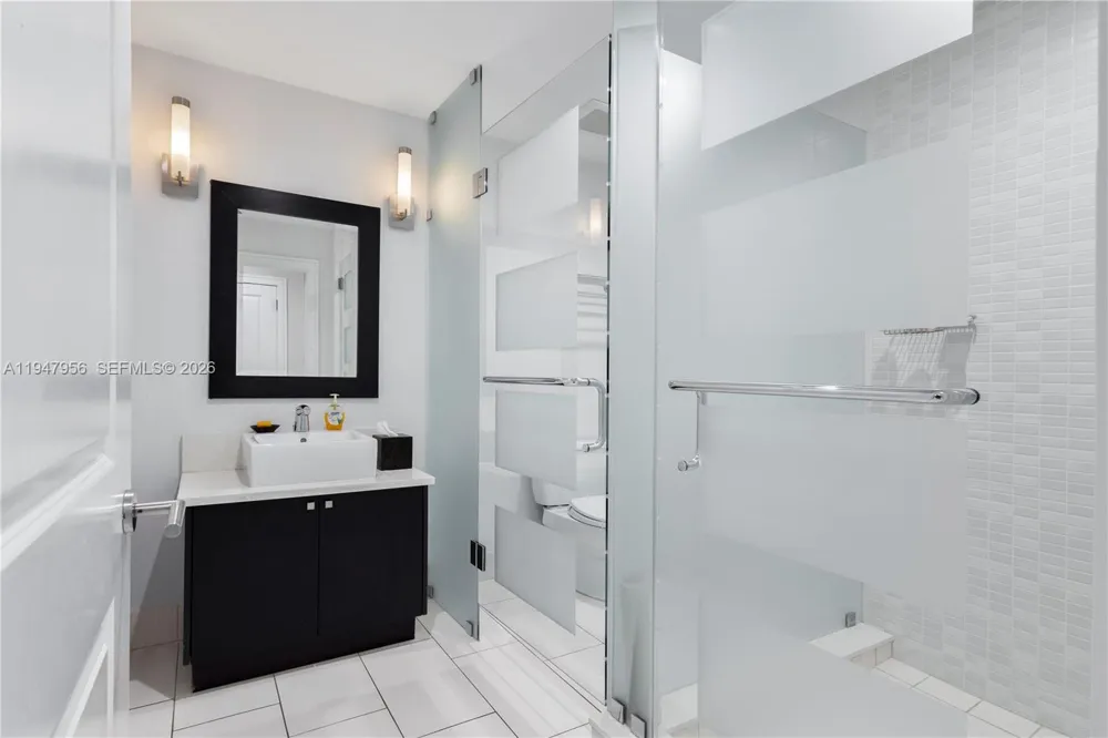 5300 NW 87Th Ave #1212 Doral, FL 33178