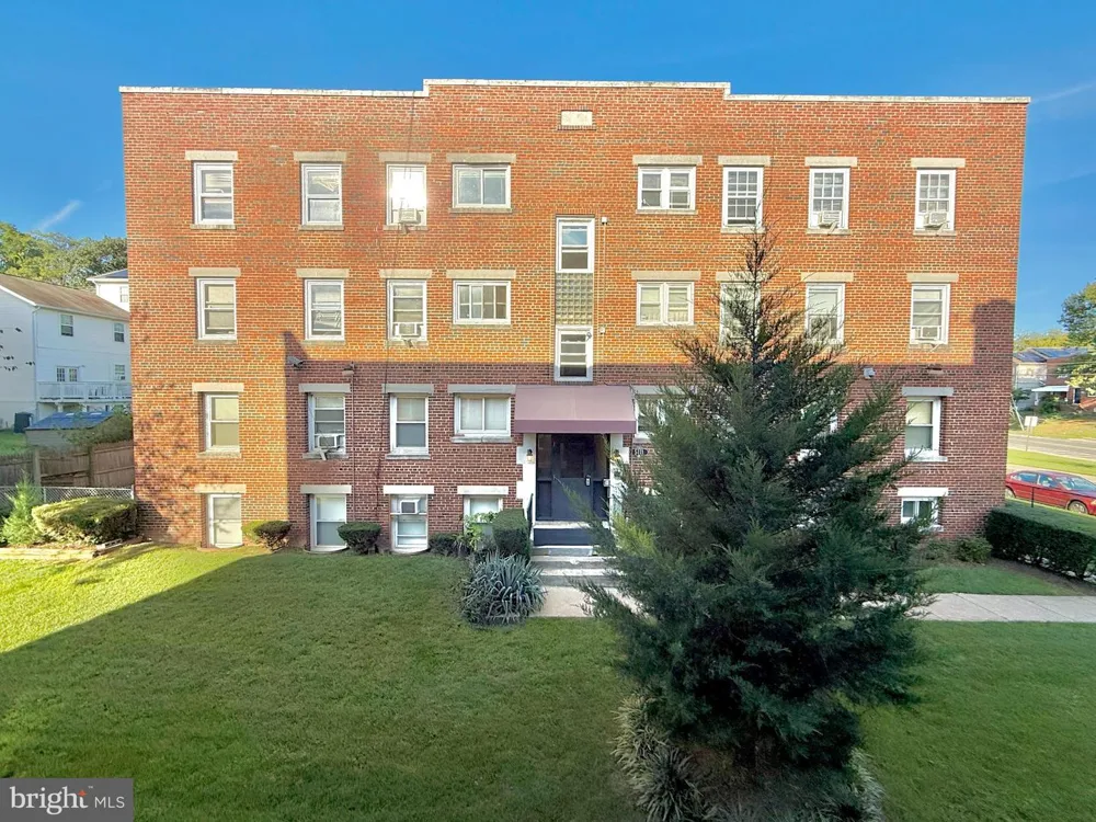 5111 AYERS PLACE SE Washington, DC 20019