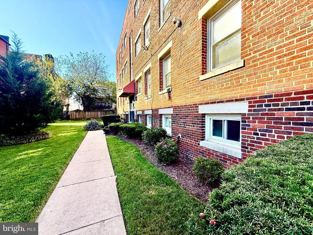 5111 AYERS PLACE SE Washington, DC 20019