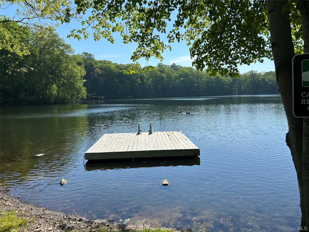 20 Hickory Lane Pawling, NY 12564