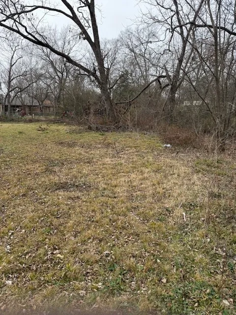 818 W 9th Street Bonham, TX 75418