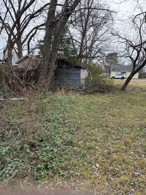818 W 9th Street Bonham, TX 75418