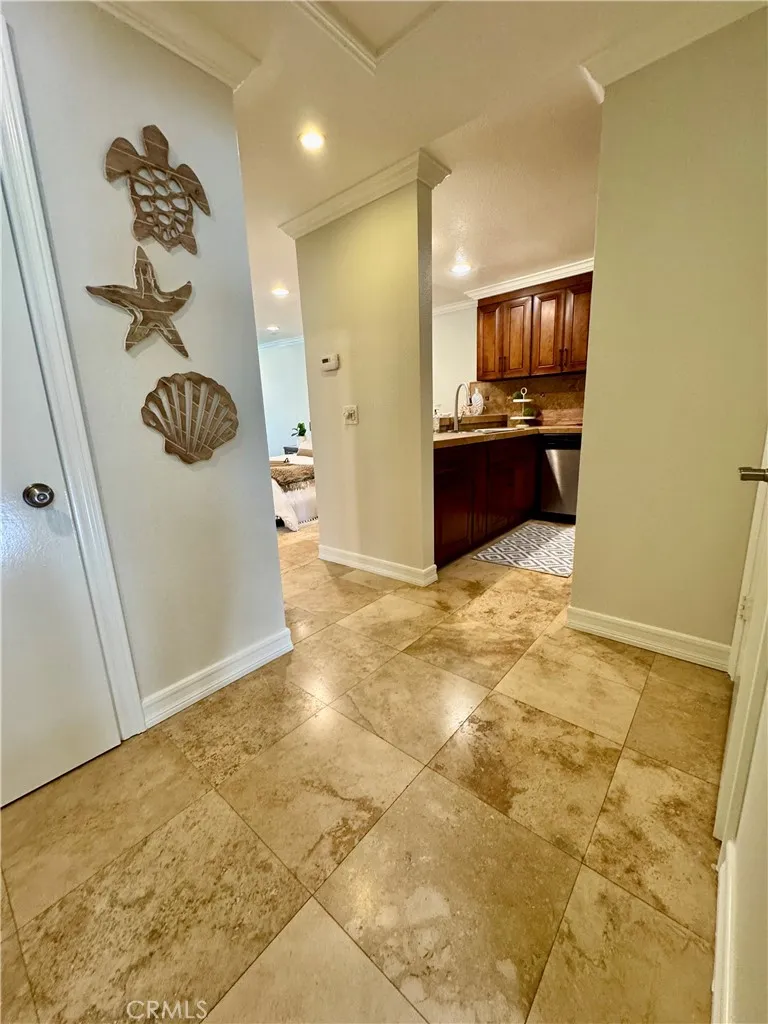 5104 Marina Pacifica Drive S Long Beach, CA 90803