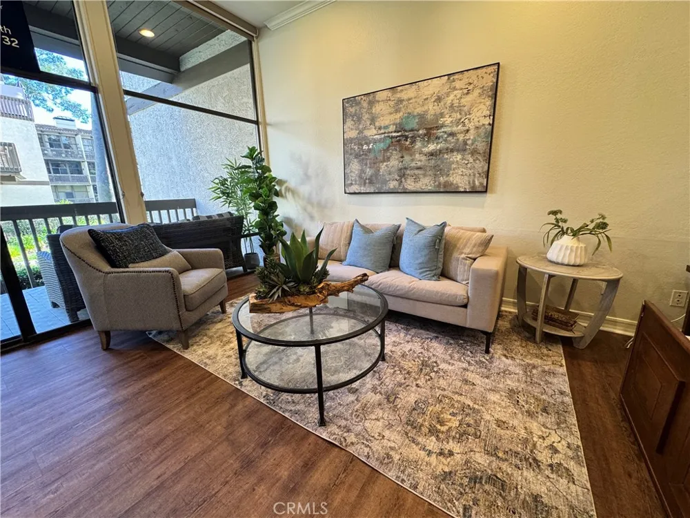 5104 Marina Pacifica Drive S Long Beach, CA 90803