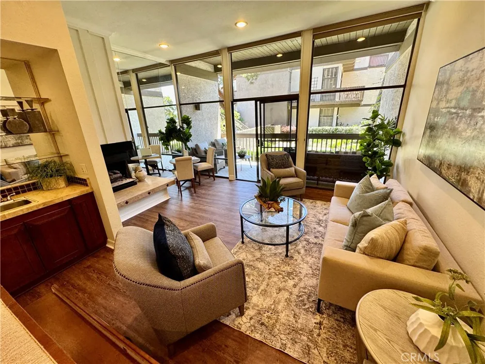 5104 Marina Pacifica Drive S Long Beach, CA 90803