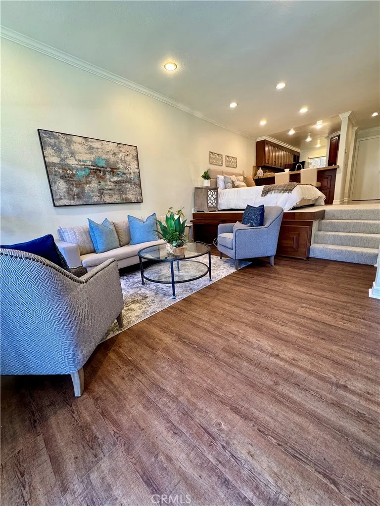 5104 Marina Pacifica Drive S Long Beach, CA 90803