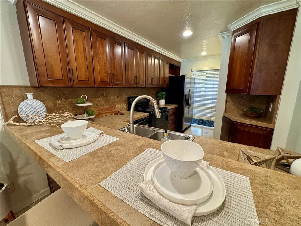 5104 Marina Pacifica Drive S Long Beach, CA 90803