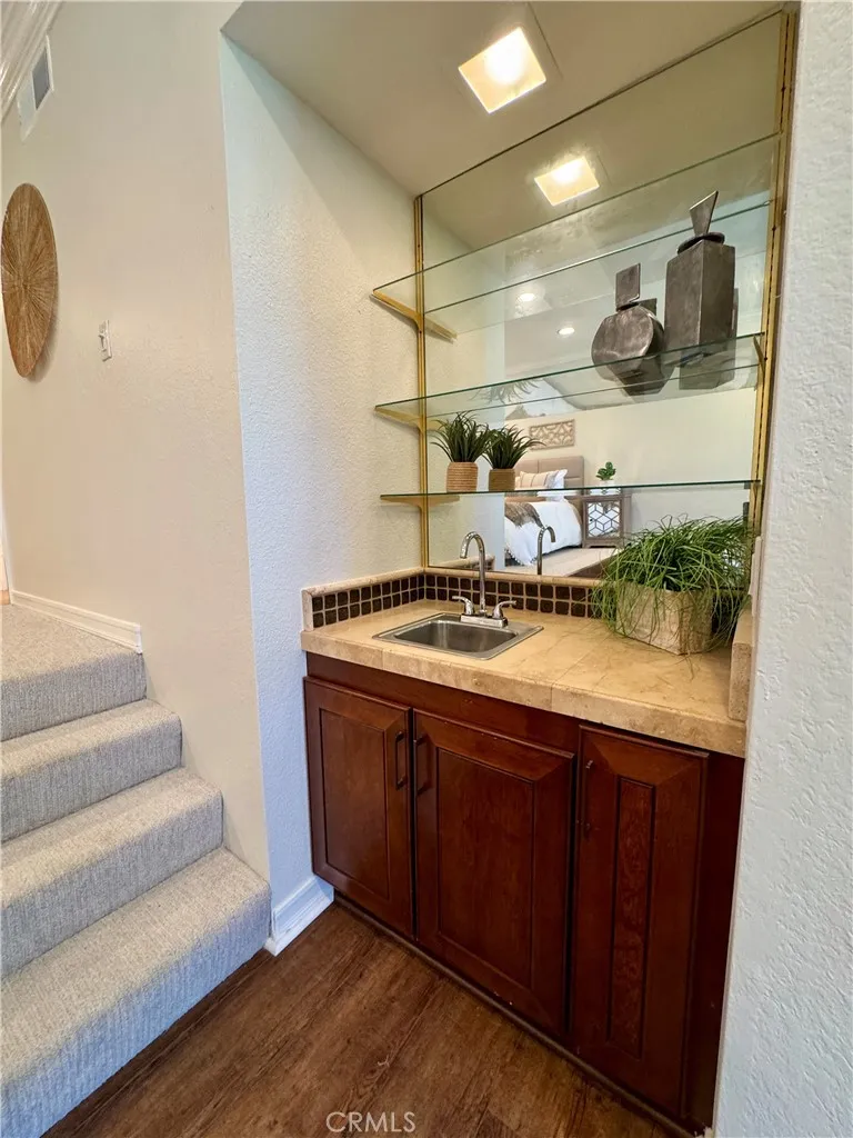 5104 Marina Pacifica Drive S Long Beach, CA 90803