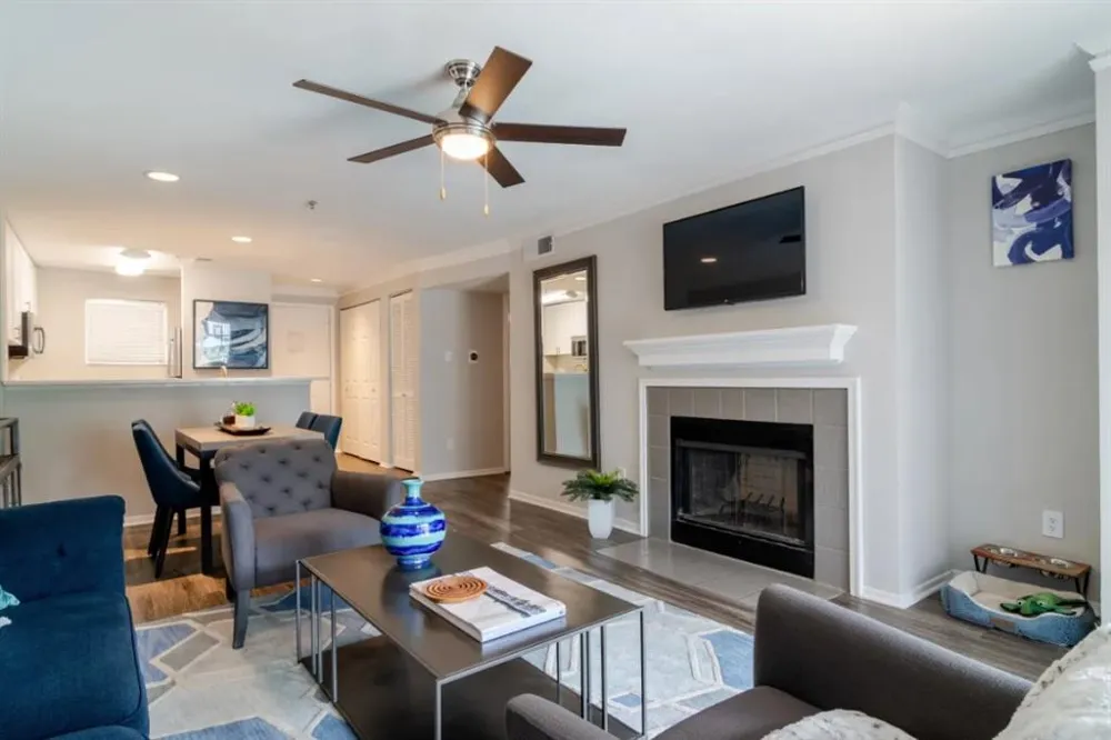 4580 Barclay Drive #341D Dunwoody, GA 30338