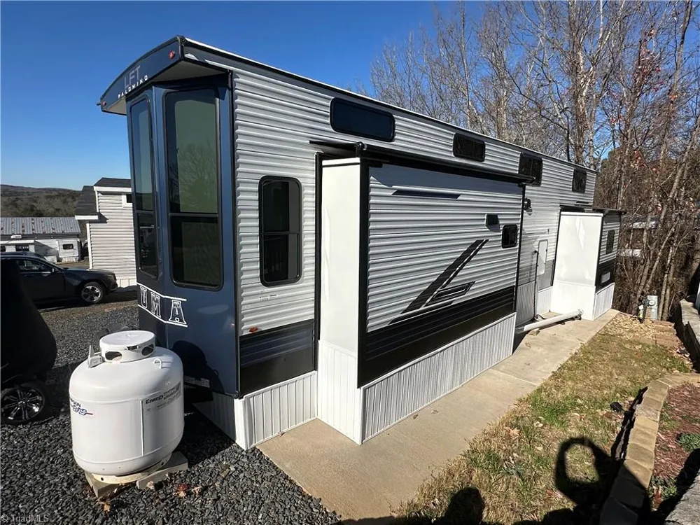 106 Eagle Drive New London, NC 28127