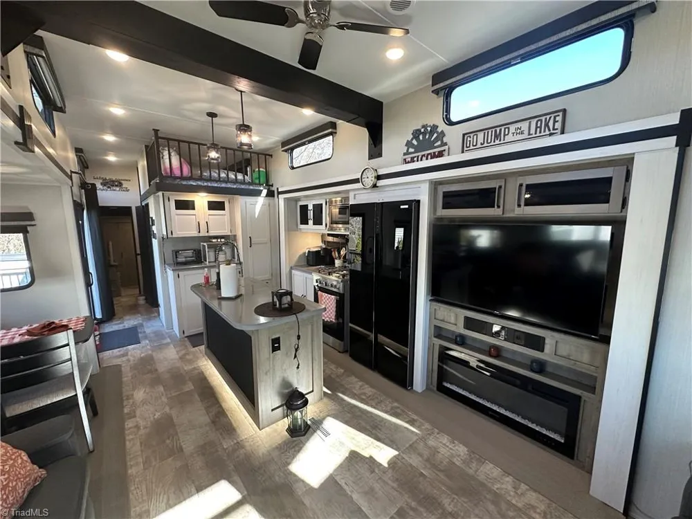 106 Eagle Drive New London, NC 28127