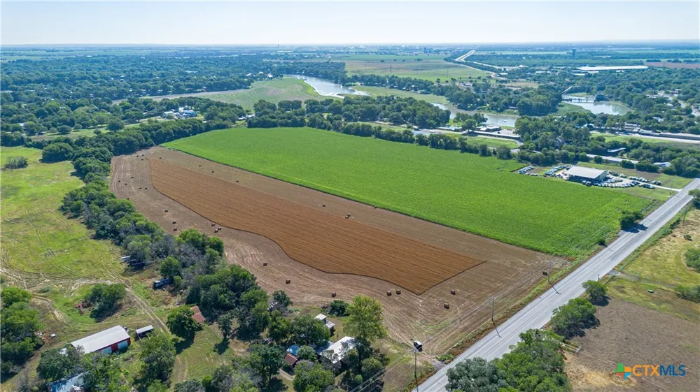 Fm-725 McQueeney, TX 78123