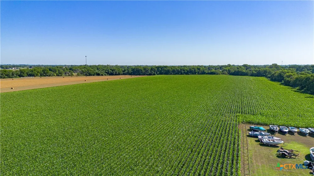 Fm-725 McQueeney, TX 78123