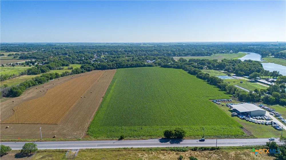 Fm-725 McQueeney, TX 78123