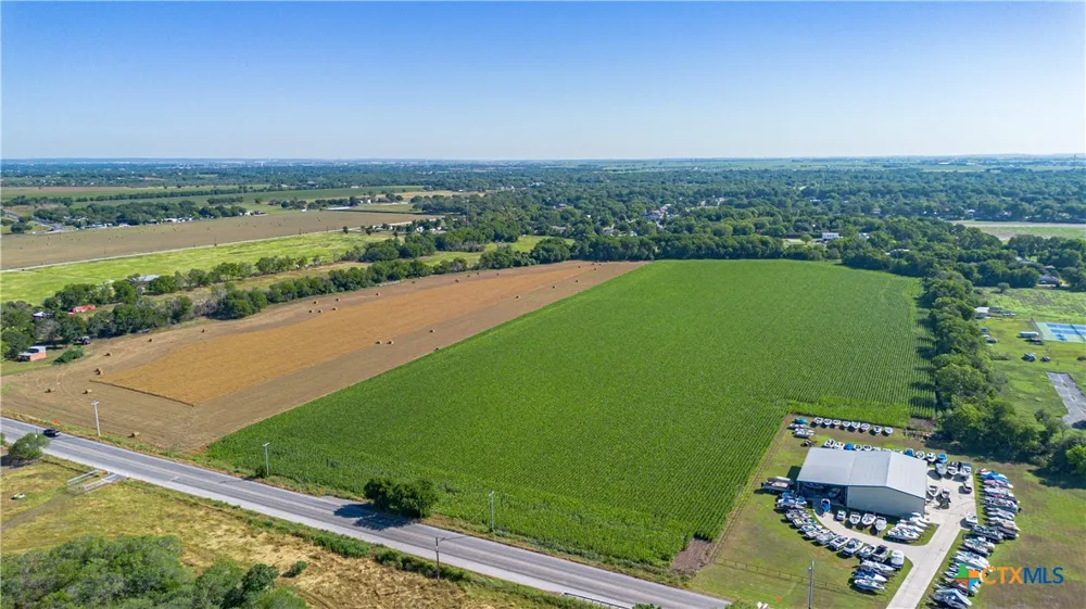 Fm-725 McQueeney, TX 78123