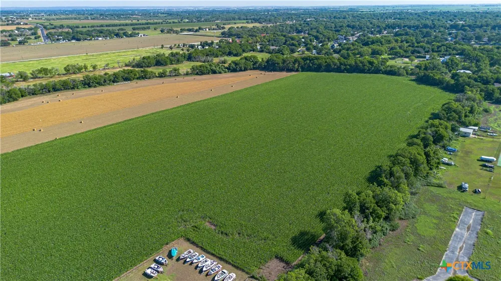Fm-725 McQueeney, TX 78123