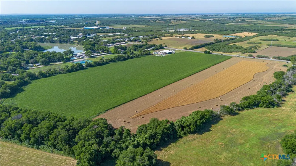Fm-725 McQueeney, TX 78123
