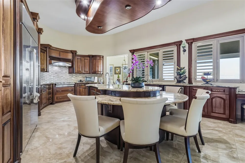 10 URB MIRADOR DEL CIELO Isabela, PR 00662