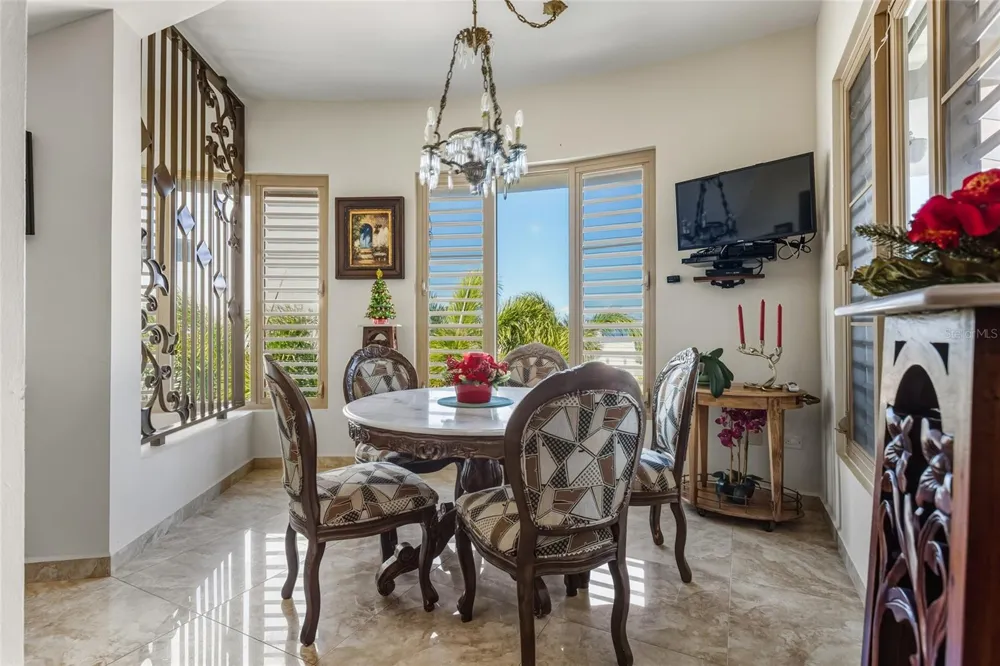 10 URB MIRADOR DEL CIELO Isabela, PR 00662