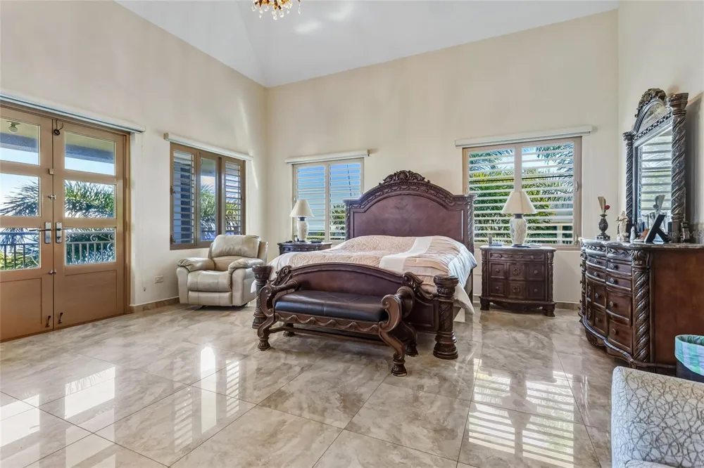 10 URB MIRADOR DEL CIELO Isabela, PR 00662