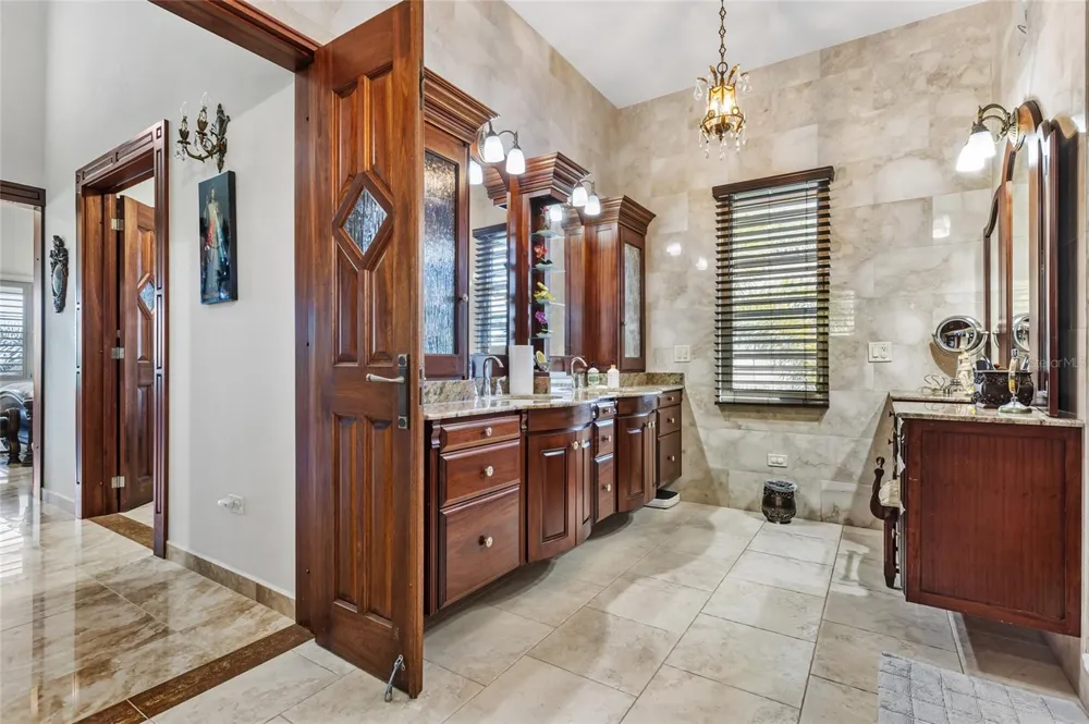 10 URB MIRADOR DEL CIELO Isabela, PR 00662