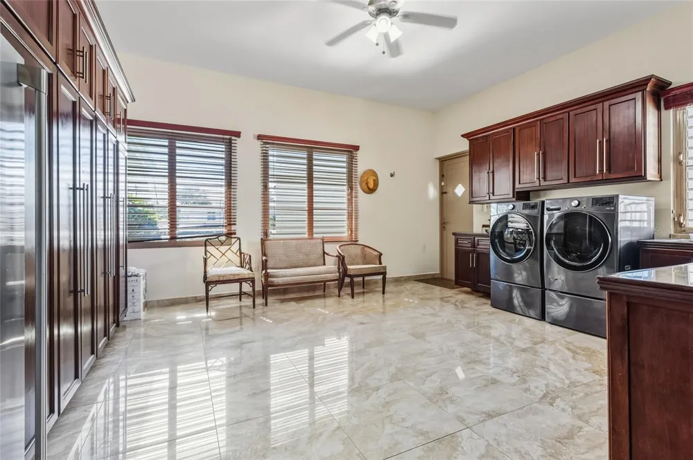 10 URB MIRADOR DEL CIELO Isabela, PR 00662