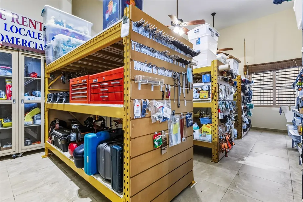 10 URB MIRADOR DEL CIELO Isabela, PR 00662
