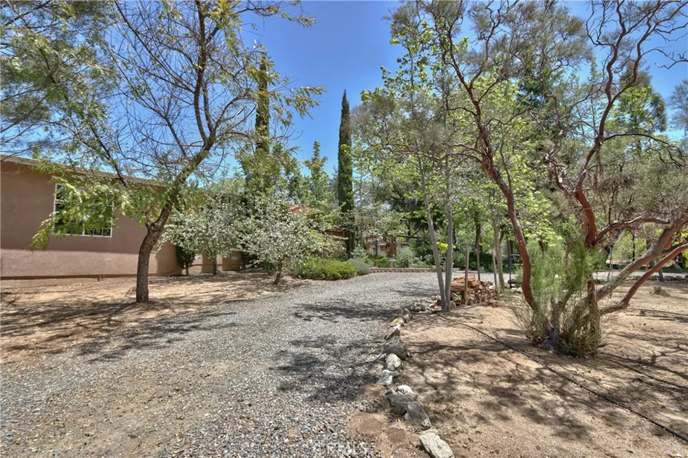48208 Tanglewood Court Aguanga, CA 92536