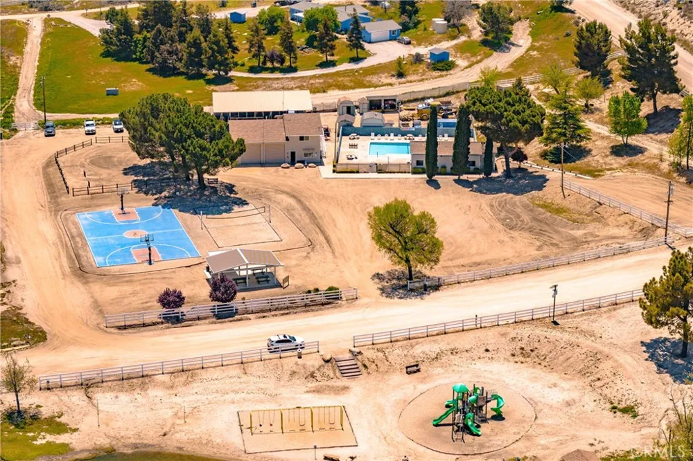 48208 Tanglewood Court Aguanga, CA 92536