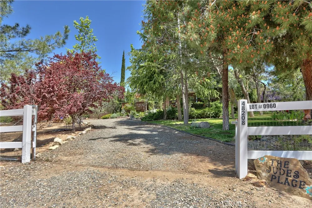48208 Tanglewood Court Aguanga, CA 92536