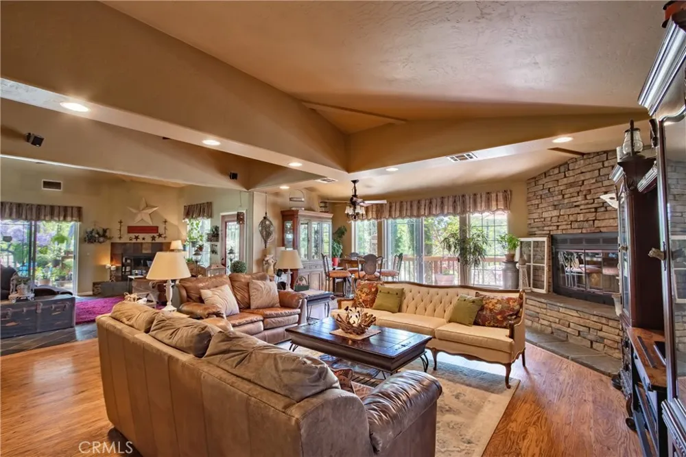 48208 Tanglewood Court Aguanga, CA 92536