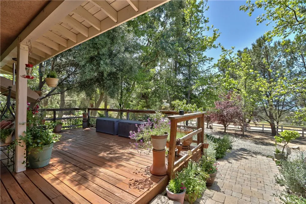 48208 Tanglewood Court Aguanga, CA 92536