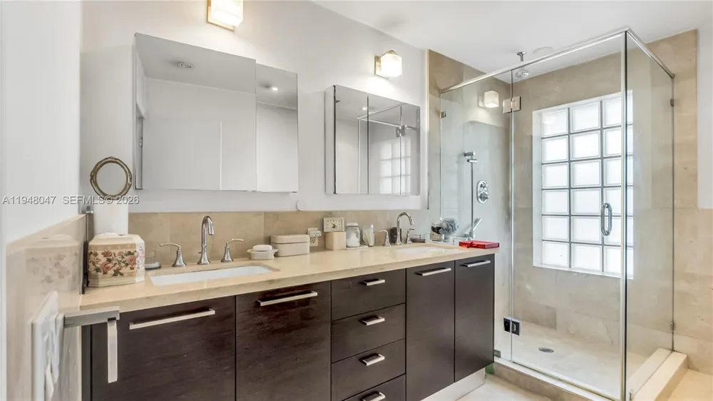 10090 Bay Harbor Ter #10090 Bay Harbor Islands, FL 33154