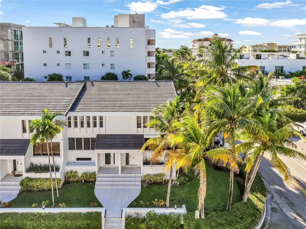 10090 Bay Harbor Ter #10090 Bay Harbor Islands, FL 33154