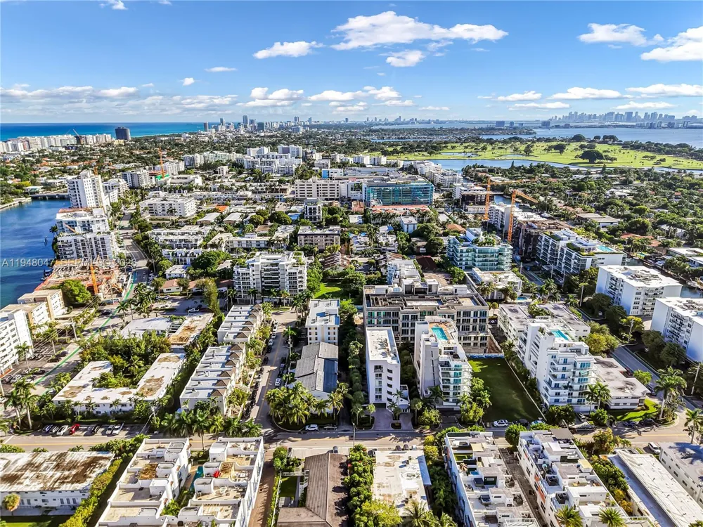 10090 Bay Harbor Ter #10090 Bay Harbor Islands, FL 33154