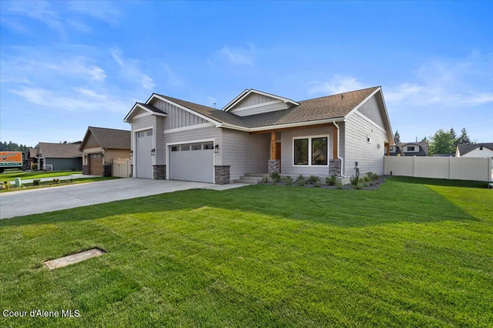 9262 Secretariat Lane Hayden, ID 83835