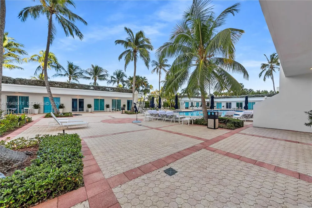 10101 Collins Ave #11D +Cabana Bal Harbour, FL 33154