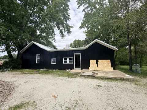 2562 S County Road 60 SW