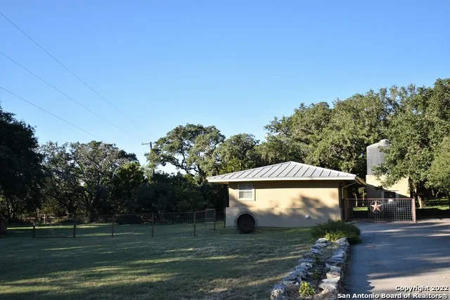 23770 BLANCO RD San Antonio, TX 78260