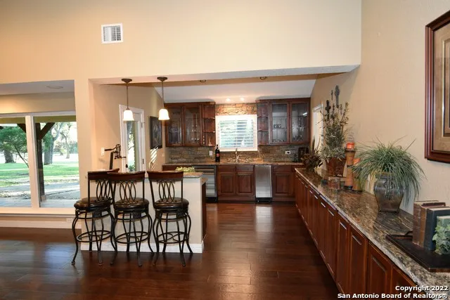 23770 BLANCO RD San Antonio, TX 78260