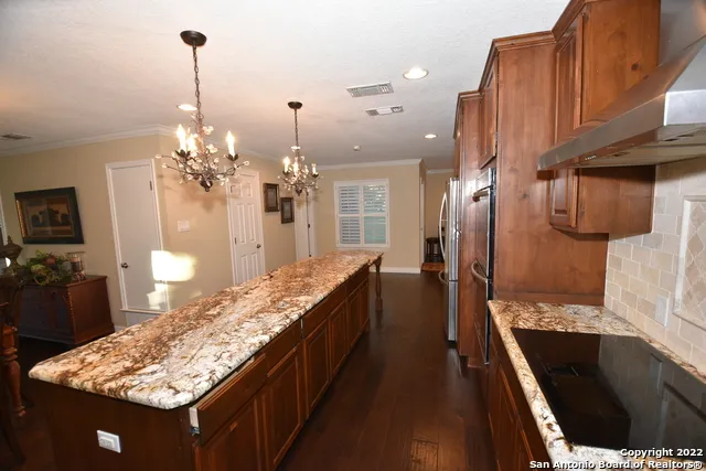 23770 BLANCO RD San Antonio, TX 78260