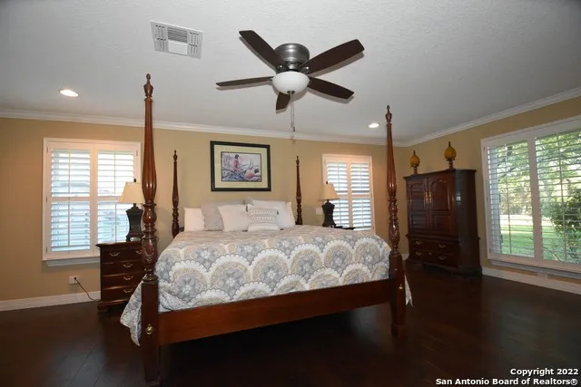 23770 BLANCO RD San Antonio, TX 78260
