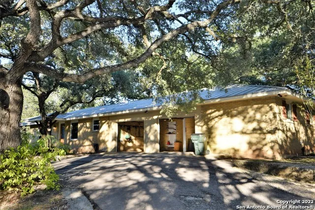 23770 BLANCO RD San Antonio, TX 78260