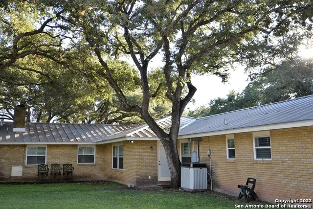 23770 BLANCO RD San Antonio, TX 78260